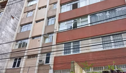 Centenário >3 quartos com dependência >Alugo