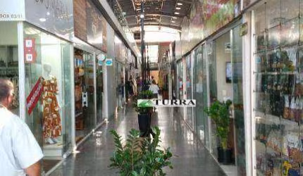 Loja com 17 m² Mercadão da Ferroviários -  aluguel por R$ 1.200,00/mês + condomínio + iptu ou venda por R$ 195.000 - Centro - Jundiaí/SP