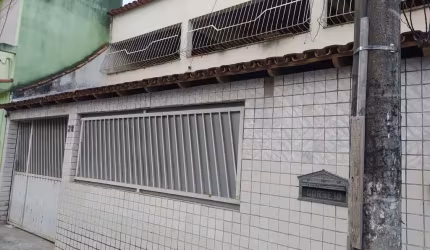 Casa com 3 quartos à venda na Wagner Ruan de Almeida Gomes, 28, André Carloni, Serra por R$ 450.000