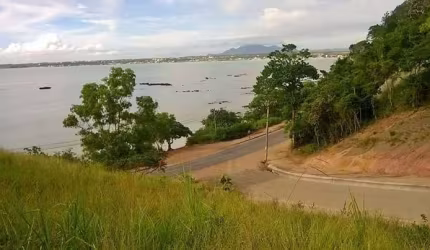 Terreno à venda na Gardênia, 145, Praia Grande, Fundão por R$ 135.000