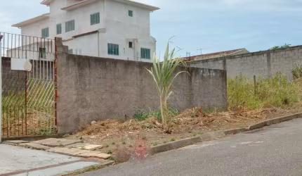 Terreno à venda na Macanaíba, 26, Colina de Laranjeiras, Serra por R$ 450.000