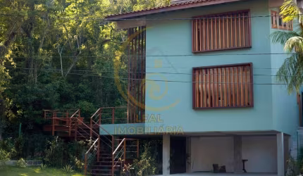 Casa em Condomínio para Venda em Niterói, Serra Grande, 3 dormitórios, 1 suíte, 3 banheiros, 4 vagas