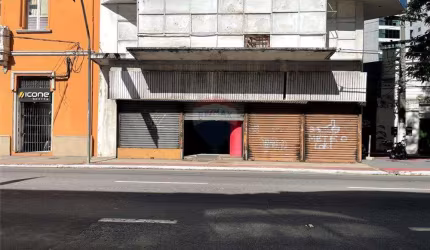 OPORTUNIDADE DE PONTO COMERCIAL BEM LOCALIZADO NO CENTRO DE VITÓRIA!