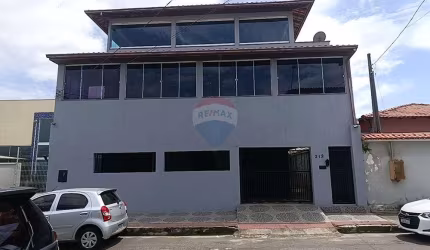 Salão do Imóvel TOP100 | Casa Triplex à Venda | Parque Jacaraípe | 5 Suítes | 8 Banheiros | Área Gourmet | Piscina |
