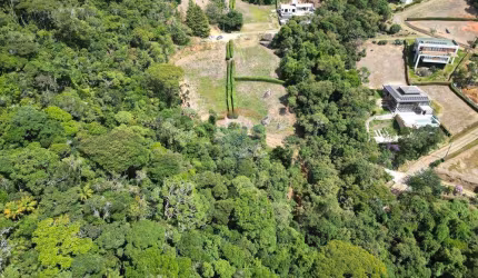 Terreno Espetacular em Pedra Azul