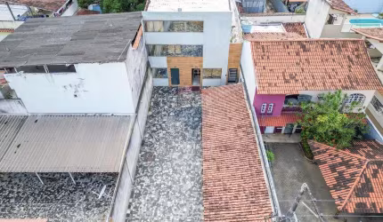 Prédio Comercial à Venda em Jardim América – 330m², 8 Vagas, Gerador e Estrutura Completa