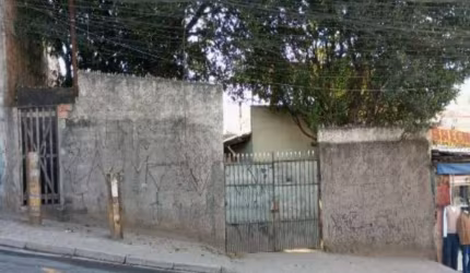 Casa à venda no Parque Primavera com 144m² 2 dormitórios 1 banheiro 5 vagas