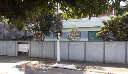 Casa á venda na Cidade Patriarca com 330m²  2 dormitórios 1 suíte 2 banheiros 4 vagas