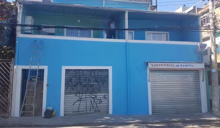 Sobrados à venda no Jardim Peri com 250m²