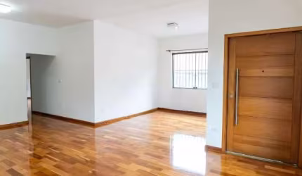 Casa à venda em Jabaquara com 330m² 5 dormitórios 1 suíte 4 banheiros 5 vagas