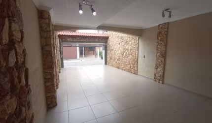 Sobrado com 3 quartos e 4 vagas na Vila Prudente