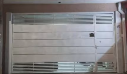 Sobrado à venda no Conjunto Residencial Bandeirantes com 130m² 3 dormitórios 1 suíte 3 banheiros  2 vagas