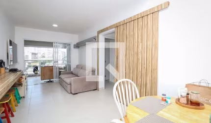 Apartamento à Venda - Vila Andrade, 2 Quartos,  75 m2
