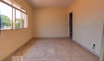 Casa à Venda - Alto de Pinheiros, 2 Quartos,  300 m2