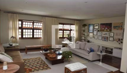 Casa à Venda - Jardim Marajoara , 3 Quartos,  400 m2