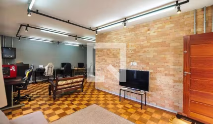 Casa à Venda - Alto de Pinheiros, 3 Quartos,  200 m2