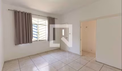 Casa à Venda - Moema, 6 Quartos,  160 m2