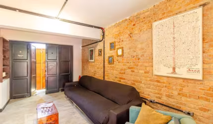 Casa à Venda - Bela Vista, 6 Quartos,  130 m2