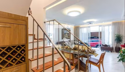 Casa à Venda - Moema, 3 Quartos,  200 m2