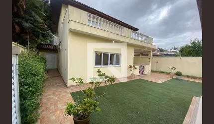 Casa à Venda - Brooklin, 3 Quartos,  220 m2