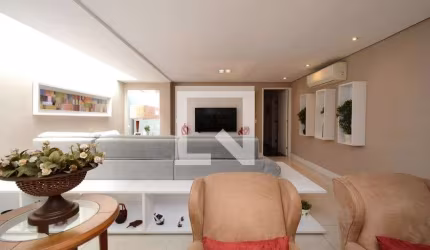 Casa à Venda - Jardim Marajoara , 4 Quartos,  167 m2