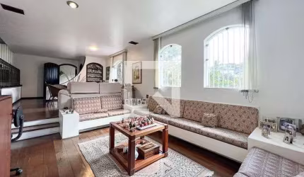 Casa à Venda - Alto de Pinheiros, 3 Quartos,  230 m2
