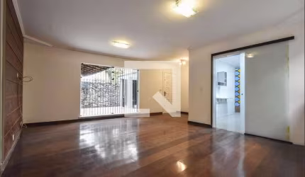 Casa à Venda - Campo Belo, 3 Quartos,  180 m2