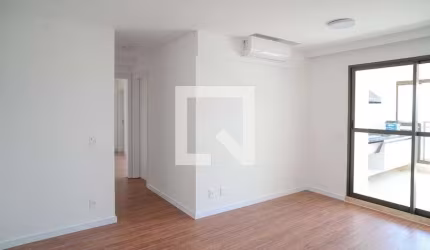 Apartamento à Venda - Bosque da Saúde, 2 Quartos,  71 m2