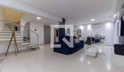 Casa à Venda - Aclimação, 3 Quartos,  325 m2