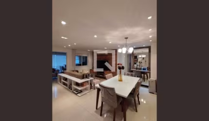 Apartamento à Venda - Bosque da Saúde, 2 Quartos,  81 m2