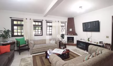 Casa à Venda - Interlagos, 4 Quartos,  134 m2