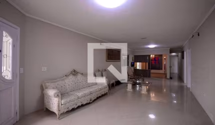 Casa à Venda - Bosque da Saúde, 3 Quartos,  440 m2