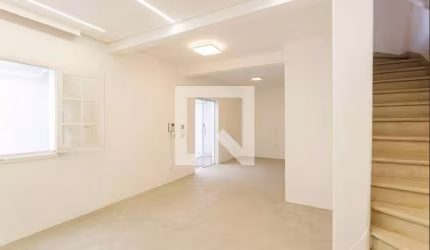 Casa à Venda - Vila Olímpia, 4 Quartos,  180 m2