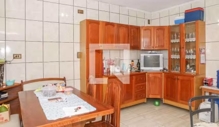 Casa à Venda - Água Branca, 6 Quartos,  280 m2