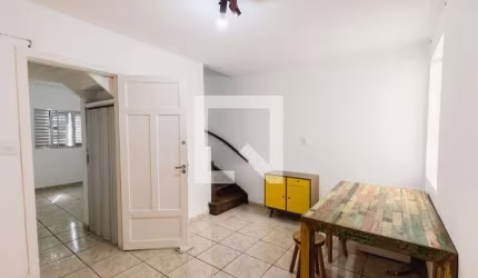 Casa à Venda - Vila Pompéia, 4 Quartos,  150 m2