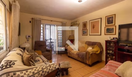 Casa à Venda - Água Branca, 3 Quartos,  210 m2