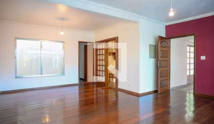 Casa à Venda - Bosque da Saúde, 4 Quartos,  290 m2