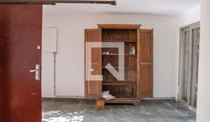 Casa à Venda - Vila Pompéia, 3 Quartos,  120 m2