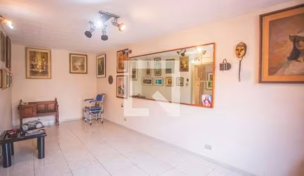 Casa à Venda - Chácara Inglesa, 3 Quartos,  120 m2