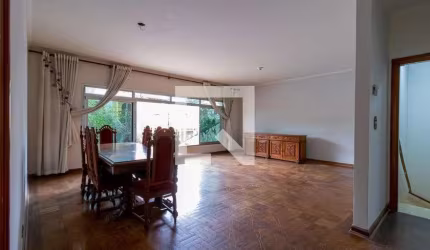 Casa à Venda - Bosque da Saúde, 4 Quartos,  450 m2