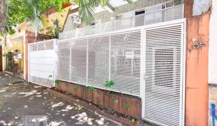 Casa à Venda - Vila Pompéia, 3 Quartos,  400 m2