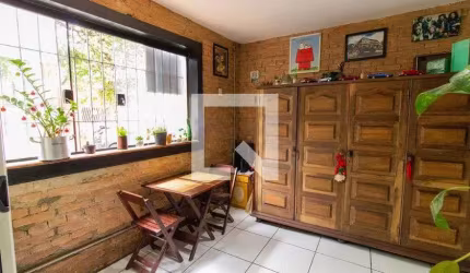 Casa à Venda - Água Branca, 2 Quartos,  80 m2