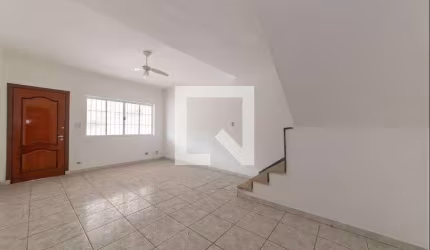 Casa à Venda - Bosque da Saúde, 2 Quartos,  140 m2