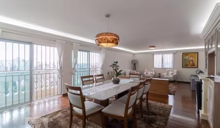 Apartamento à Venda - Aclimação, 3 Quartos,  206 m2