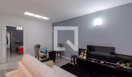 Casa à Venda - Bosque da Saúde, 3 Quartos,  296 m2