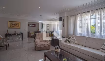 Casa à Venda - Bosque da Saúde, 4 Quartos,  225 m2