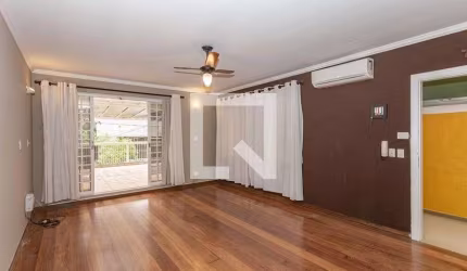 Casa à Venda - Aclimação, 2 Quartos,  176 m2