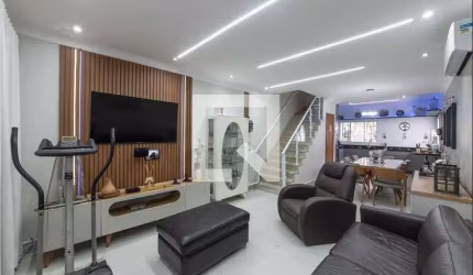 Casa à Venda - Bosque da Saúde, 3 Quartos,  180 m2