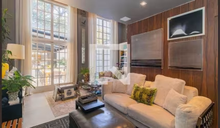 Casa à Venda - Morumbi, 2 Quartos,  171 m2