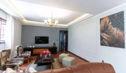Casa à Venda - Chácara Inglesa, 4 Quartos,  250 m2